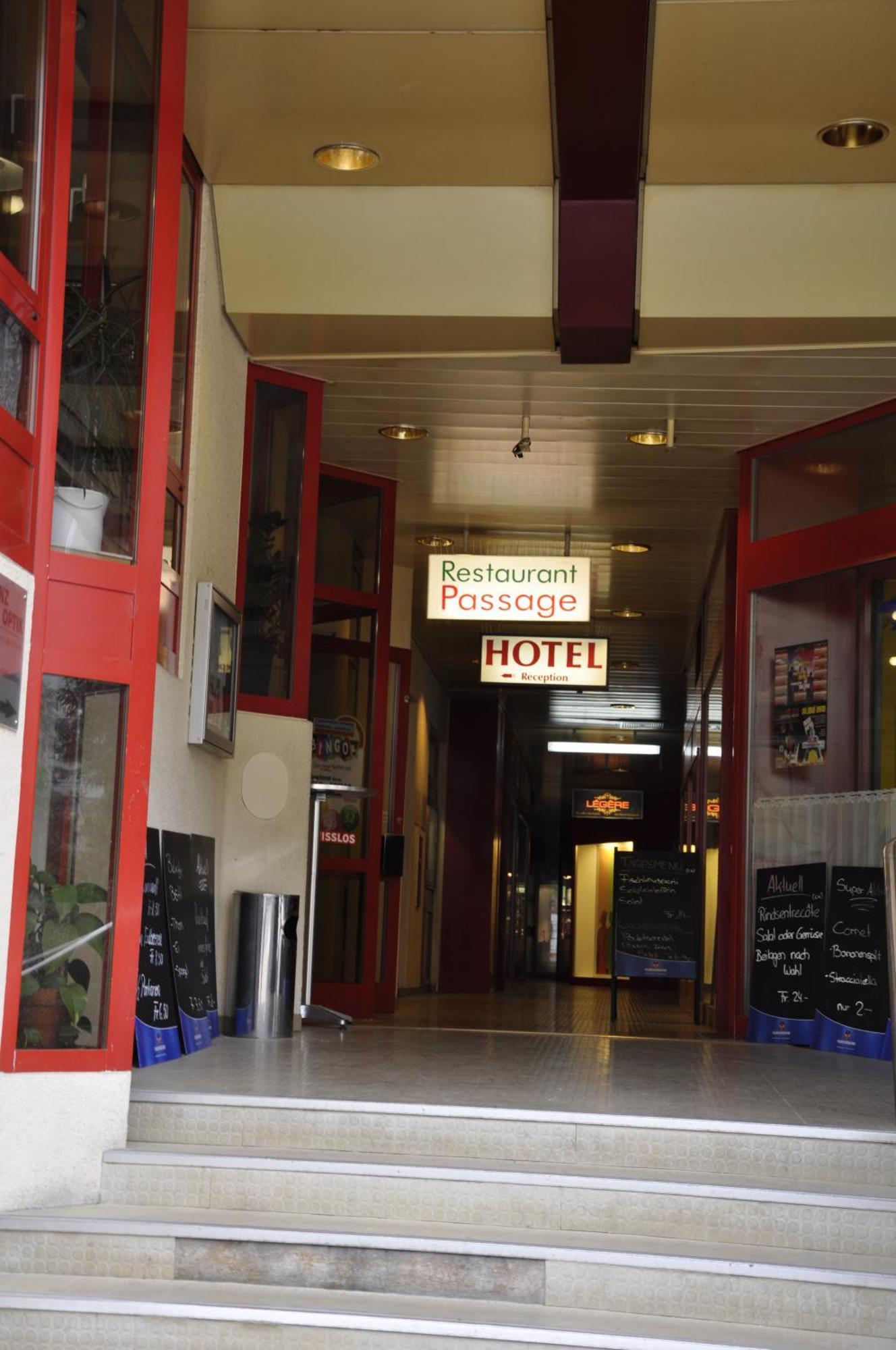 Hotel Restaurant Passage غرنشن المظهر الخارجي الصورة
